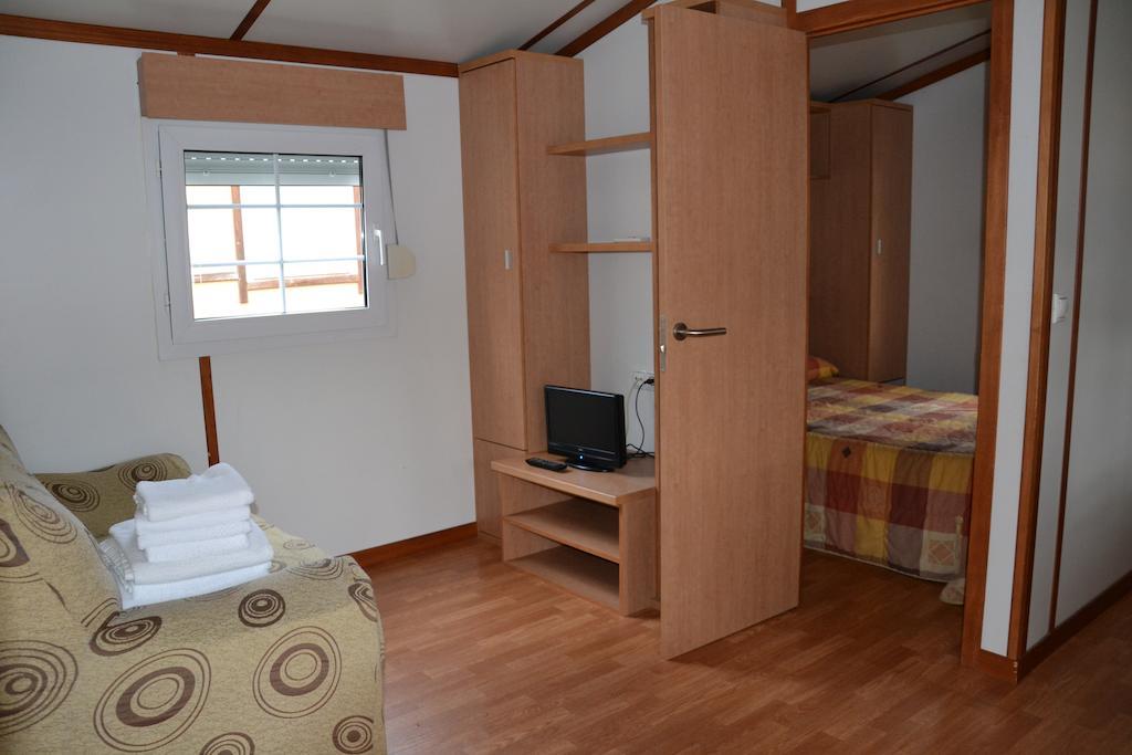 Camping Fuentes Blancas Burgo Szoba fotó