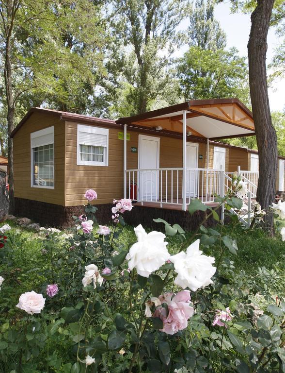 Camping Fuentes Blancas Burgo Szoba fotó