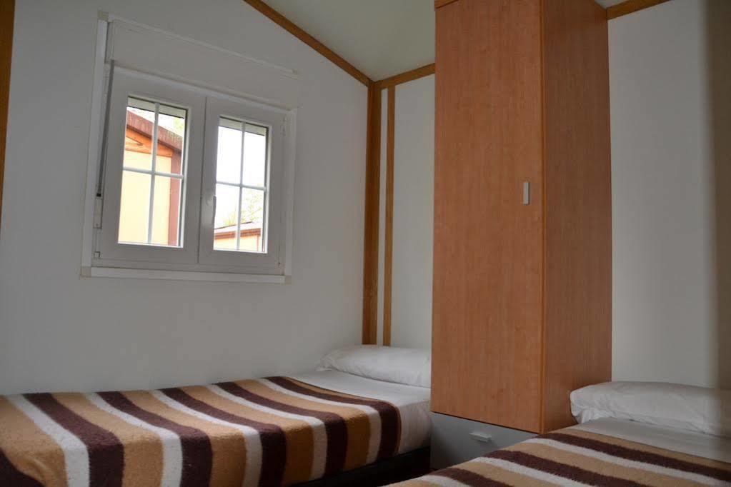 Camping Fuentes Blancas Burgo Kültér fotó